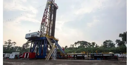 En los primeros cinco meses del 2026,  la producción petrolera en Ecuador cayó 1.5%
