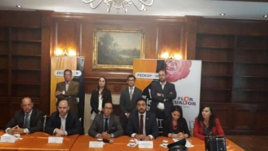 Exportadores ecuatorianos piden acuerdo comercial con los EE.UU.