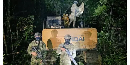 Ejército interviene maquinaria de minería ilegal en Napo y estima pérdidas por más de USD 200.000