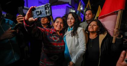 Luisa González celebra triunfo del 'No' en referendo