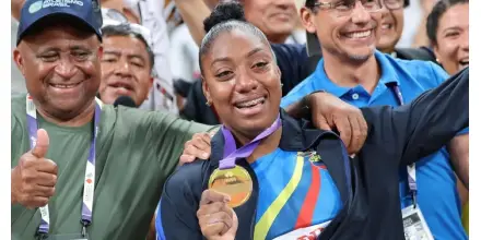 Juleisy Angulo conquistó el oro mundial en jabalina