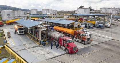 Focalizar los subsidios a los combustibles, el paso difícil que debe dar Noboa