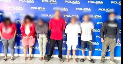 Detienen a funcionaria por presunta colaboración con “Los Lobos” 