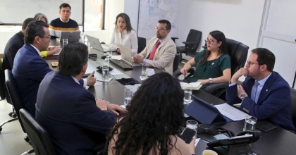 El BID apoyará a Ecuador en su crisis energética