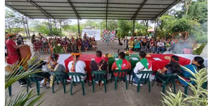 Indígenas A’i Cofán, Siekopaai y Waorani se gradúan como docentes para fortalecer la educación propia en la Amazonía