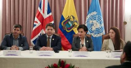 Ecuador y CBA sellaron alianza para impulsar “laboratorios de cacao”