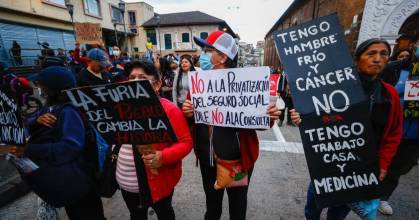 La contramarcha a Noboa reunió a cientos de personas en Quito