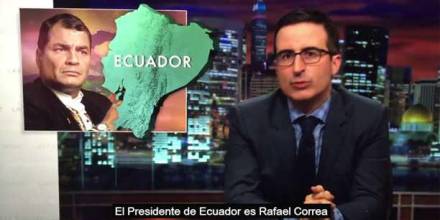 El comediante John Oliver se burla de Rafaél Correa