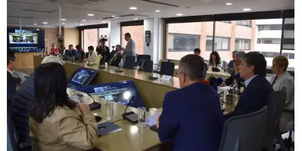 Empresarios de Ecuador y Colombia alertan sobre impacto económico por escalada arancelaria