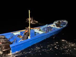 Lancha con 1,5 toneladas de droga fue interceptada en Santa Elena