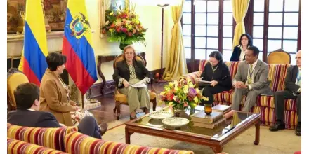 Ecuador y Colombia buscan reducir tensiones por seguridad y comercio