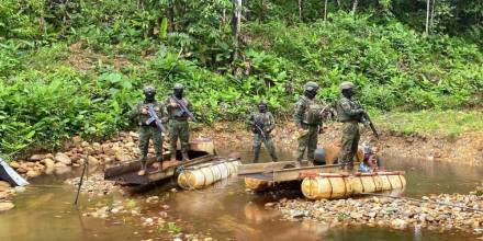 Suspenden actividades mineras en tres provincias