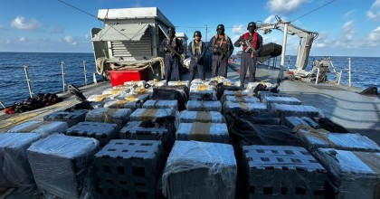 Una lancha con 2 toneladas de cocaína fue capturada por la Armada 