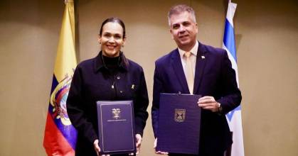 Ecuador firmó convenio con Israel para la modernización de sector energético