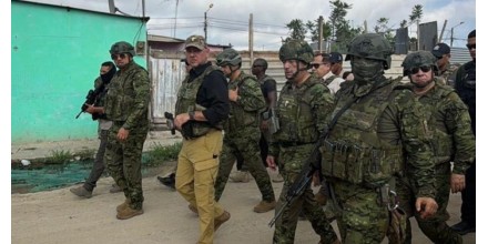 Gobierno despliega más de 1.300 uniformados en Puerto Bolívar 