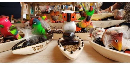 Las artesanías en balsa y semillas tienen inspiración de ancestralidad