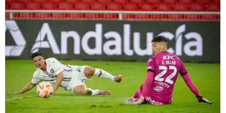 Independiente del Valle busca ampliar su liderato ante Universidad Católica