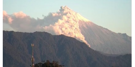 IG alerta sobre caída de ceniza del Sangay en Chimborazo