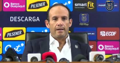 La FEF le pagará $ 2 millones a Gustavo Alfaro por su finiquito