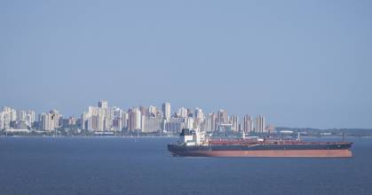 China acusa a EEUU de "violar el derecho internacional" por la incautación de petroleros