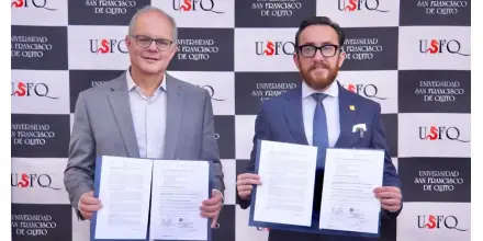 El Ministerio de Transporte y la USFQ firman acuerdo para intervenir carreteras y puentes