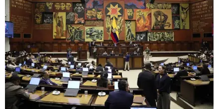 Asamblea Nacional abre investigación patrimonial a alcaldes y prefectos en Ecuador