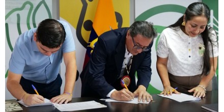 Instituciones culturales de Orellana firman convenio para impulsar proyectos artísticos
