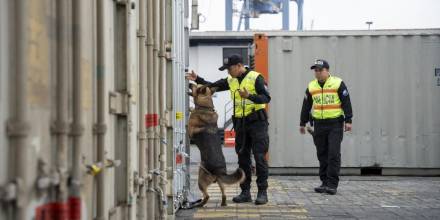 Policía y Ejército inspeccionaron los puertos de Guayaquil, foco del narcotráfico