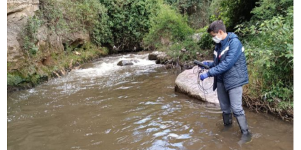 Investigaciones académicas advierten deterioro crítico de ríos en Pichincha 