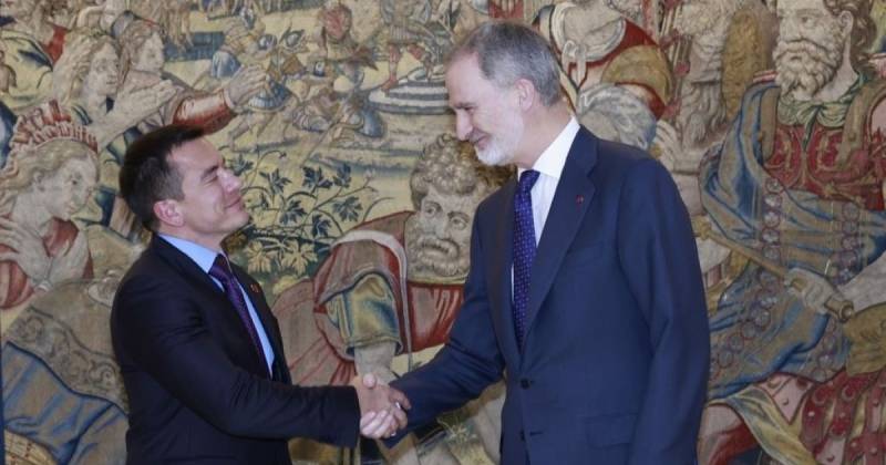 Noboa comenzó ayer domingo su visita a España con un encuentro con inmigrantes y emprendedores ecuatorianos / Foto: cortesía Casa Real de España