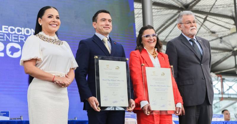 La ceremonia de entrega de credenciales por parte del CNE se realizó en Itchimbía / Foto: cortesía Presidencia 