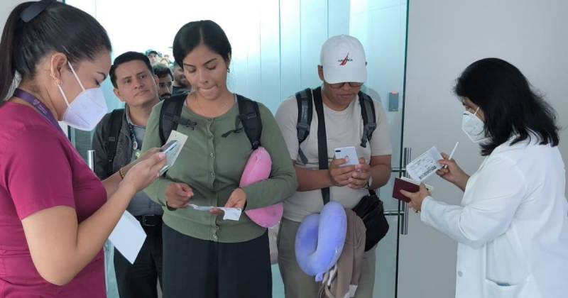 Carnet de vacunación es obligatorio para pasajeros que ingresan de Perú, Colombia, Bolivia y Brasil / Foto: cortesía Ministerio de Salud