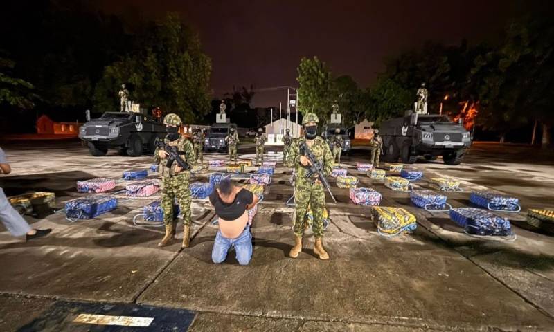 La Policía ha identificado más de 50 empresas bananeras con presuntos vínculos con estas redes criminales / Foto: cortesía FF.AA.