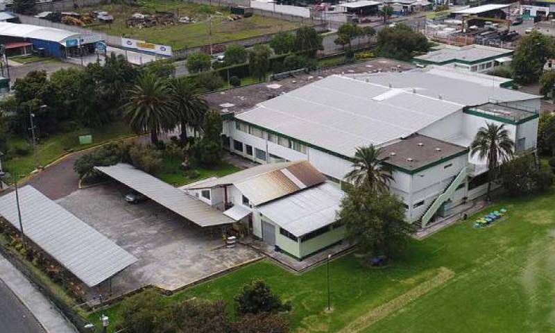 Una panorámica de la planta que generó una disputa entre la farmacéutica estadounidenses Merck Sharp & Dohme y la nacional Prophar. Foto: Vicente Costales / EL COMERCIO Este contenido ha sido publicado originalmente por Diario EL COMERCIO en la siguiente dirección: http://www.elcomercio.com/actualidad/controversia-empresasprivadas-juicio-indemnizacion.html. Si está pensando en hacer uso del mismo, por favor, cite la fuente y haga un enlace hacia la nota original de donde usted ha tomado este contenido. ElComercio.com