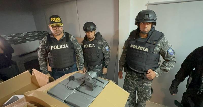 Se incautaron 730 paquetes de cocaína valorada en 25 millones de dólares en el mercado europeo / Foto: cortesía John Reimberg