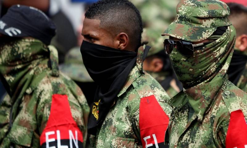El periodista Jorge Navarrete recibió un mensaje presuntamente procedente del ELN en el que se le instaba a presentarse ante la guerrilla si no quiere que comiencen a asesinar a personas cercanas a él./ Foto: cortesía