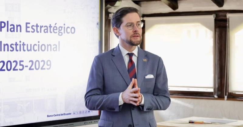 El gerente general del BCE, Guillermo Avellán, brindó información sobre las reservas internacionales / Foto: cortesía Guillermo Avellán