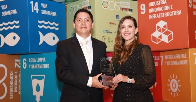 El reconocimiento se entregó durante el ODS Leaders Summit realizado en Guayaquil / Foto: cortesía