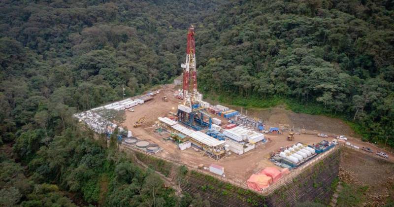 El presidente boliviano, Luis Arce, encabezó una inspección en el campo / Foto: EFE 