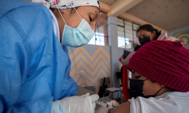 Ecuador suma 1.066 nuevos casos de covid-19 y acumula 850.765 en pandemia / Foto: EFE