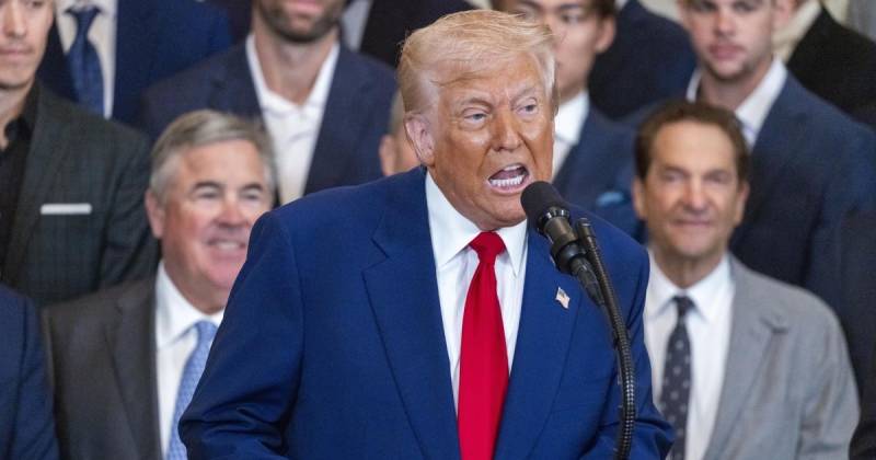 Según Trump, su política de imposición de aranceles era algo que "debía hacerse" porque la situación "no era sostenible" / Foto: EFE