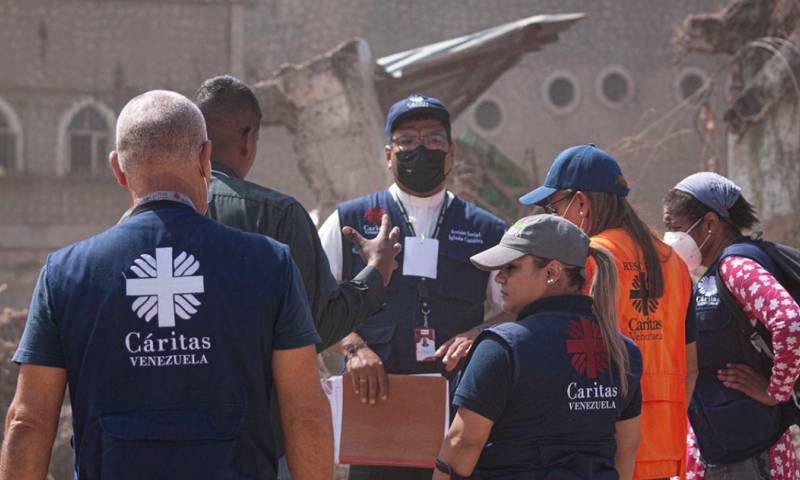 Con este aporte de Chevron, serán atendidas "más de 1.000 familias afectadas por las lluvias" / Foto: cortesía Nuevo Día