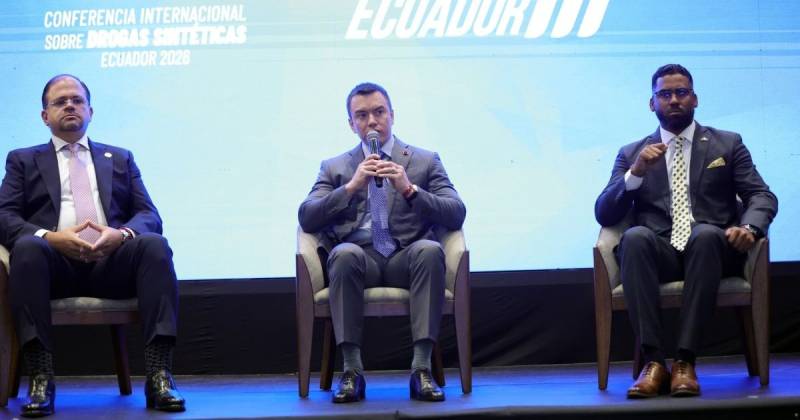 Noboa sostuvo que pasar el problema al vecino no es una solución / Foto: cortesía Presidencia 