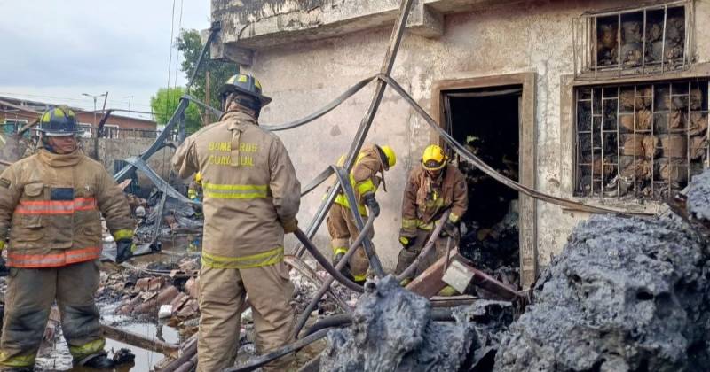 Al lugar de los hechos se desplazaron 40 operativos del Cuerpo de Bomberos de Guayaquil / Foto: cortesía Bomberos Guayaquil