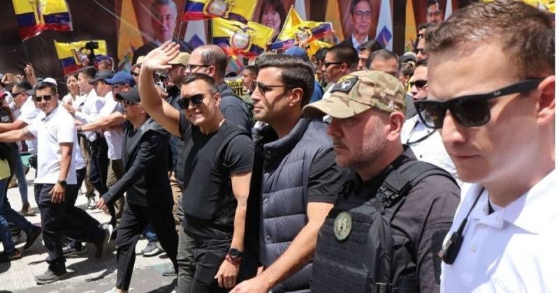 Daniel Noboa encabezó una marcha a la Corte Constitucional el 12 de agosto / Foto: cortesía