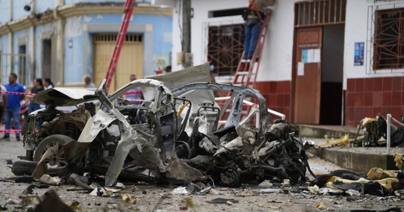 En Cauca fueron detonados dos carros bomba en los municipios de El Bordo y Corinto / Foto: EFE