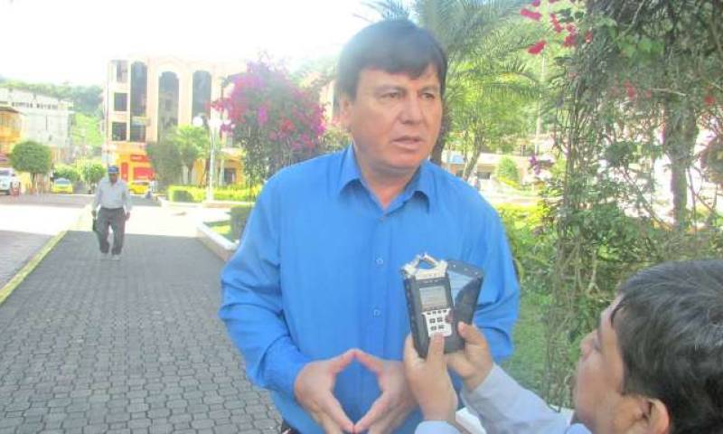 Absalón Campoverde indica que fiscalizará el correcto uso de los fondos que reciban los gobiernos cantonales y provinciales. Foto: La Hora