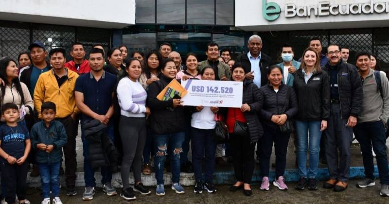 La firma del convenio se llevó a cabo el 6 de junio en el auditorio del GAD de El Chaco / Foto: cortesía Celec
