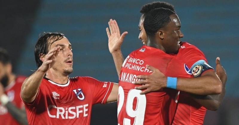 El panameño Ismael Díaz fue autor de 2 goles en el estadio Centenario / Foto: cortesía Universidad Católica