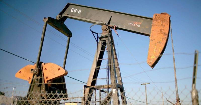 Los contratos de futuros del WTI para entrega en julio sumaron 3,17 dólares / Foto: EFE 